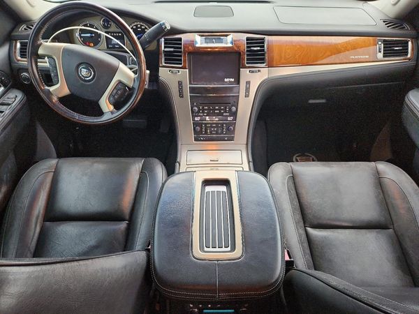 2013 CADILLAC ESCALADE ESV Platinum — CKPT