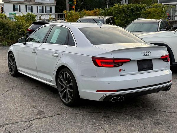 2019 AUDI S4 quattro Premium Plus