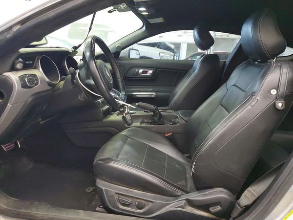 2020 FORD MUSTANG I4 Coupe — DENT