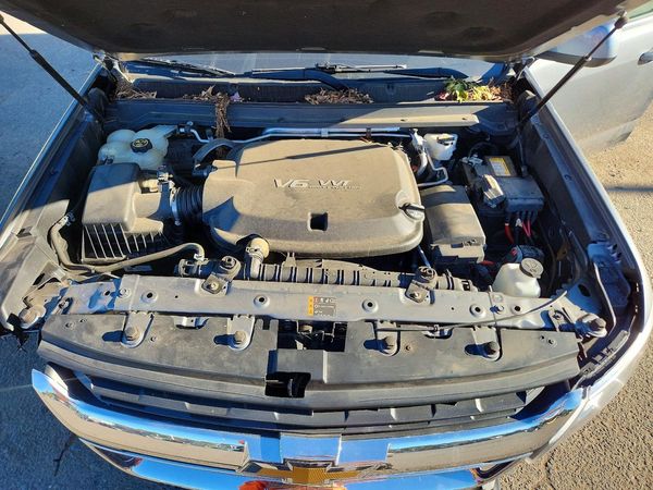 2020 CHEVROLET COLORADO LT — Engine bay