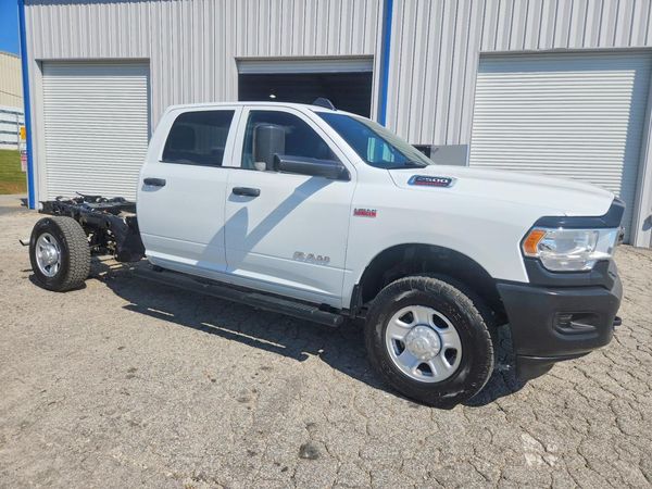 2022 RAM 2500 — Passenger 3/4
