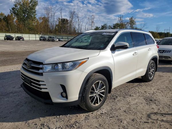 2017 TOYOTA HIGHLANDER — DSFA — Front 3/4