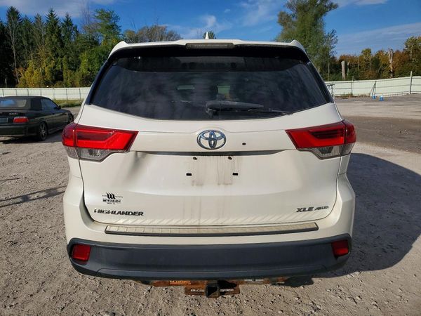 2017 TOYOTA HIGHLANDER SE/XLE — DIRR