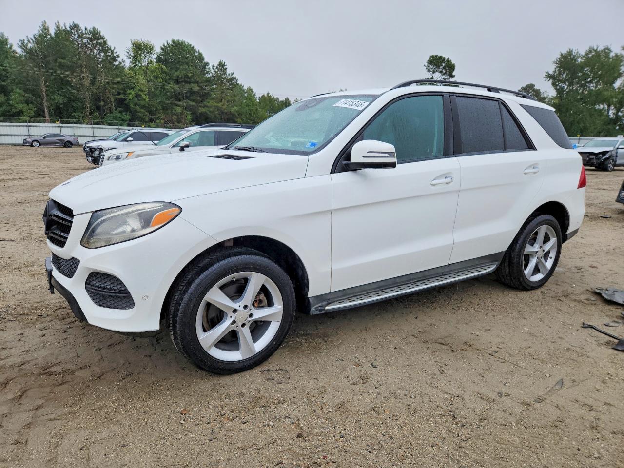 2016 MERCEDES-BENZ GLE GLE350 — Front 3/4