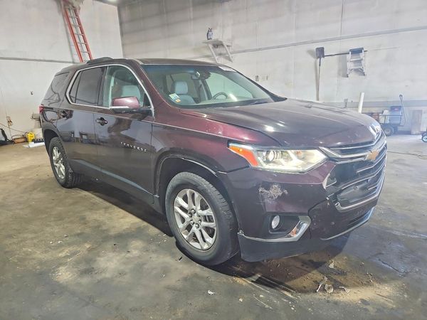 2018 CHEVROLET TRAVERSE LT — Passenger 3/4
