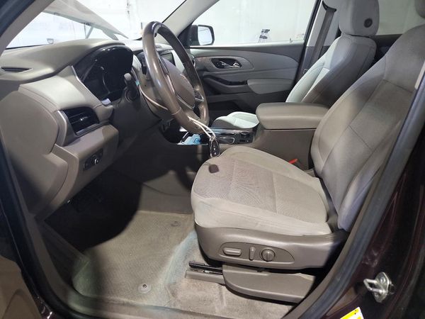 2018 CHEVROLET TRAVERSE LT — DENT