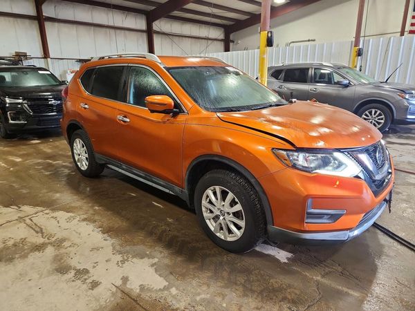 2018 NISSAN ROGUE — Passenger 3/4