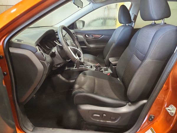 2018 NISSAN ROGUE — DENT