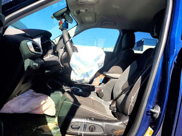 2022 CHEVROLET TRAILBLAZE LT — DENT