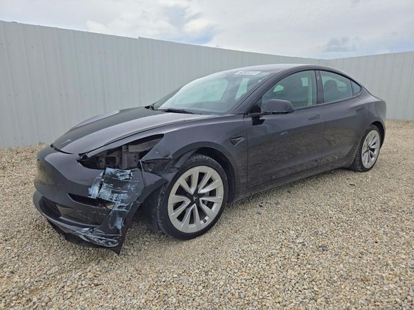 2022 TESLA MODEL 3 — Front 3/4
