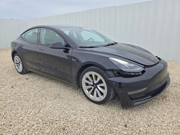 2022 TESLA MODEL 3 — Passenger 3/4