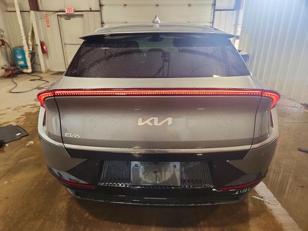 2023 KIA EV6 Light, Wind — DIRR