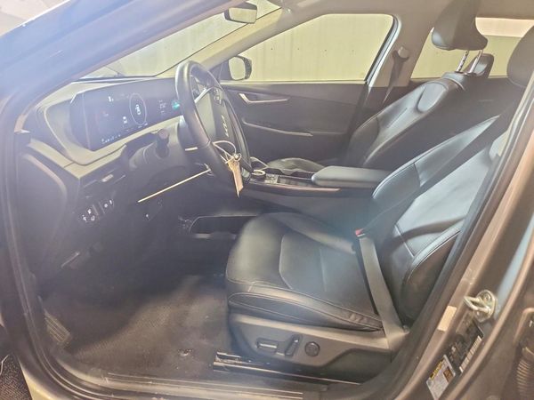 2023 KIA EV6 Light, Wind — DENT