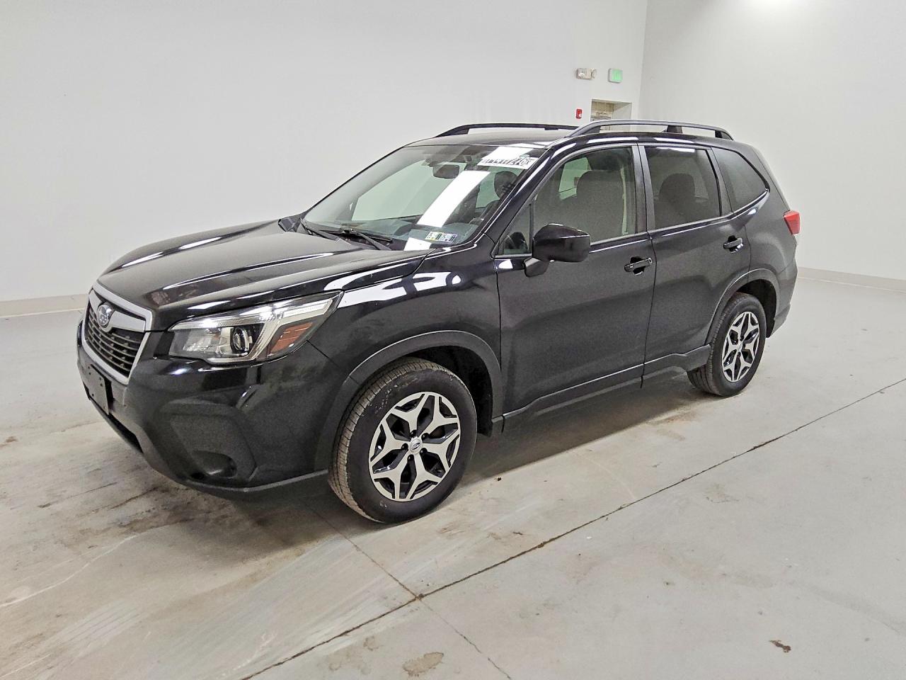 2020 SUBARU FORESTER Prm+ES+KA — Front 3/4
