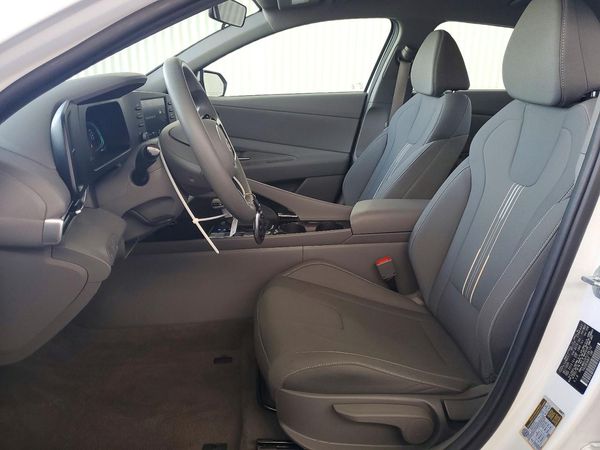 2026 HYUNDAI ELANTRA — DENT