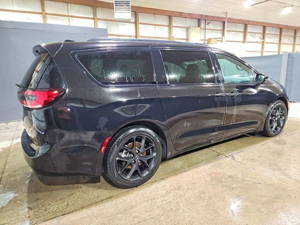 2025 CHRYSLER PACIFICA Limited — PSRA