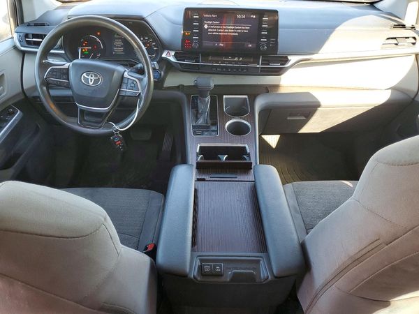 2021 TOYOTA SIENNA LE — CKPT