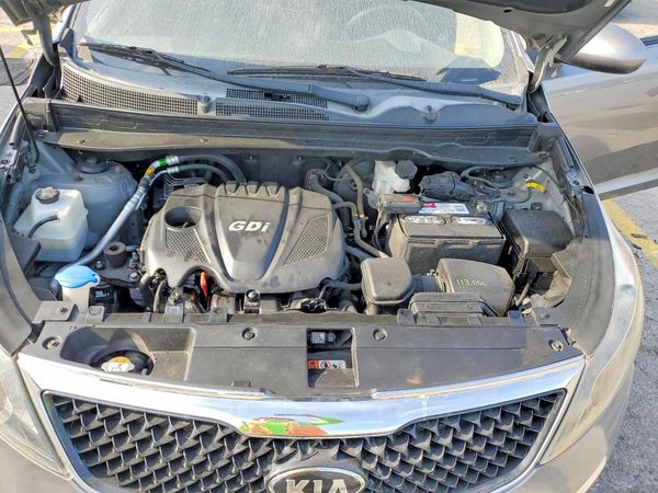 2016 KIA SPORTAGE LX w/Popular Pkg — Engine bay