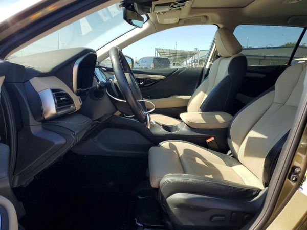 2023 SUBARU OUTBACK Limited — DENT