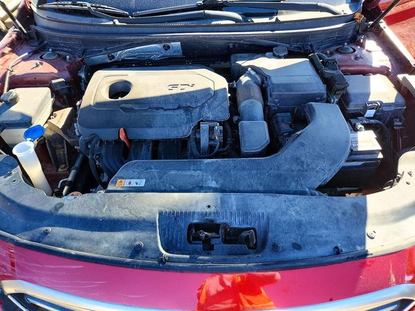 2015 HYUNDAI SONATA SE, ECO — Engine bay