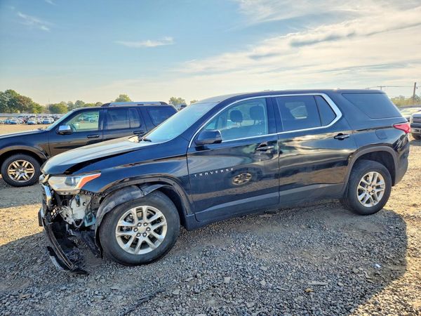 2021 CHEVROLET TRAVERSE LS — Front 3/4