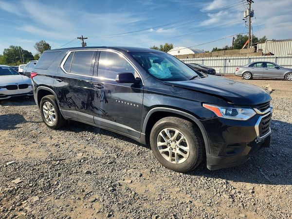 2021 CHEVROLET TRAVERSE LS — Passenger 3/4