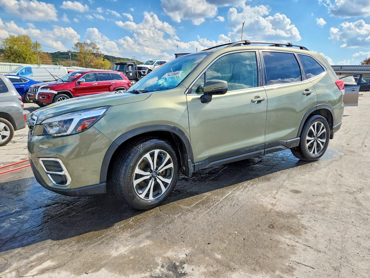 2021 SUBARU FORESTER Limited — Front 3/4