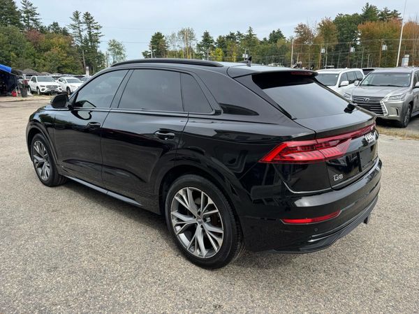 2020 AUDI Q8