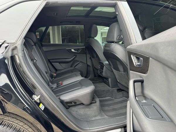 2020 AUDI Q8