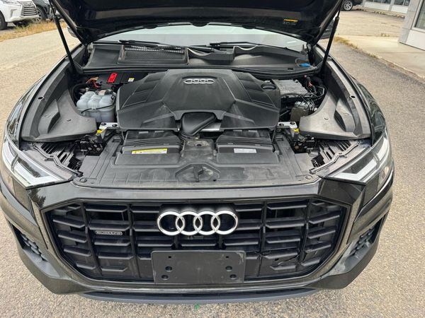 2020 AUDI Q8