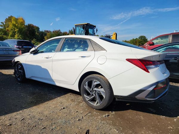 2024 HYUNDAI ELANTRA SEL w/ Convenience Pkg — DSRA