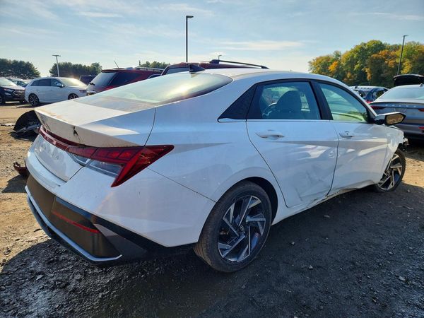 2024 HYUNDAI ELANTRA SEL w/ Convenience Pkg — PSRA