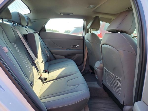 2024 HYUNDAI ELANTRA SEL w/ Convenience Pkg — PSRS