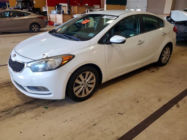 2015 KIA FORTE — DSFA — Front 3/4