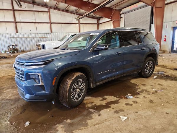 2026 CHEVROLET TRAVERSE LT — Front 3/4