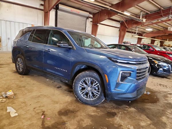 2026 CHEVROLET TRAVERSE LT — Passenger 3/4