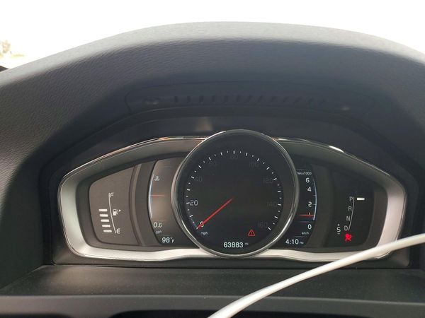 2016 VOLVO V60 SV33 Premier — ODOM