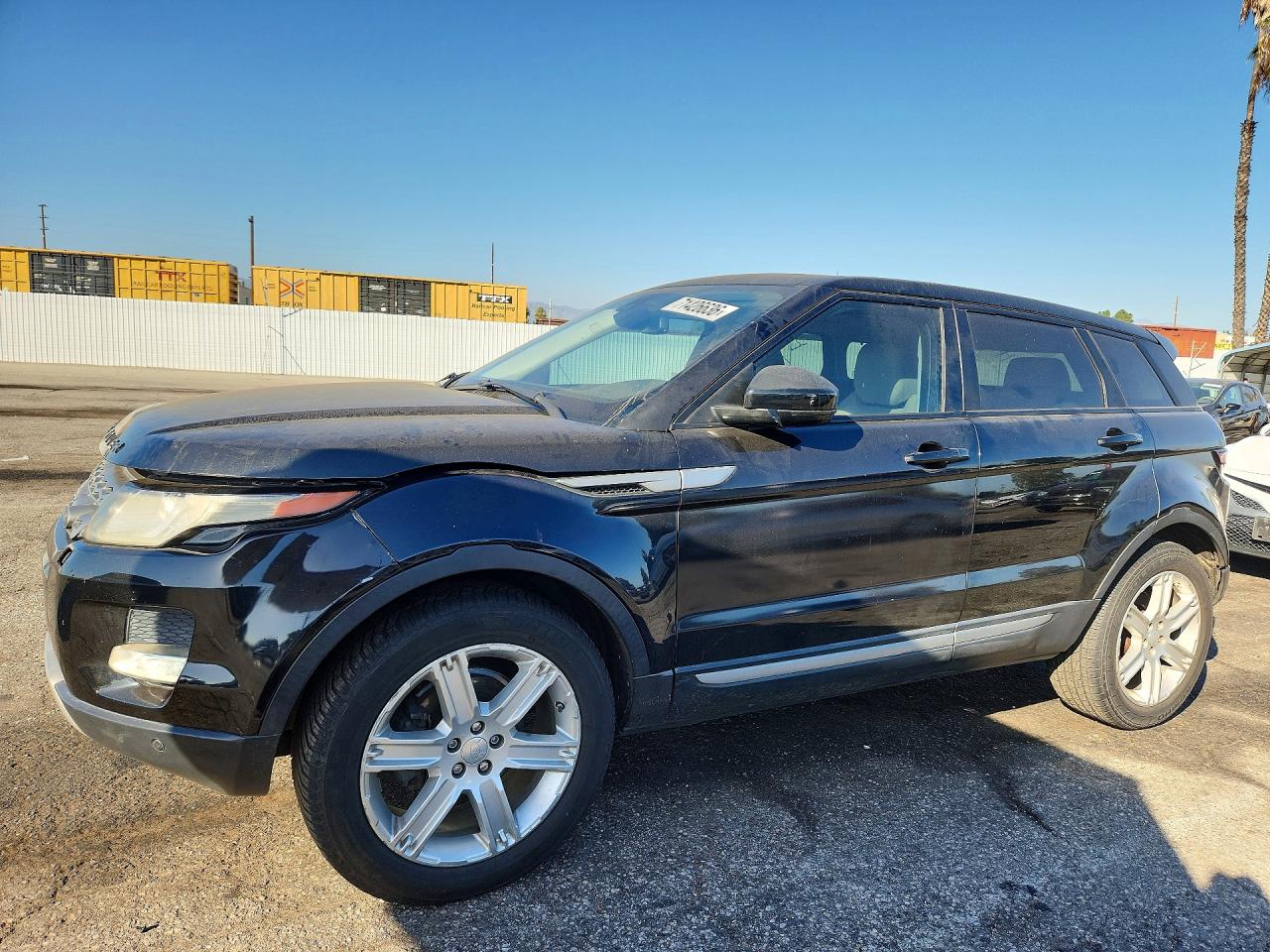 2015 LAND ROVER RANGEROVER Pure Plus — Front 3/4