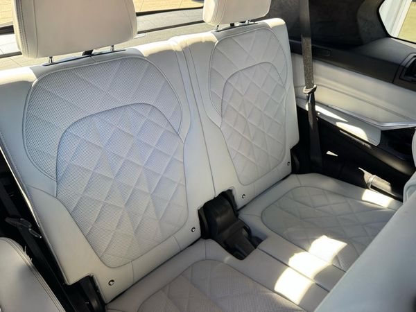 2024 BMW X7