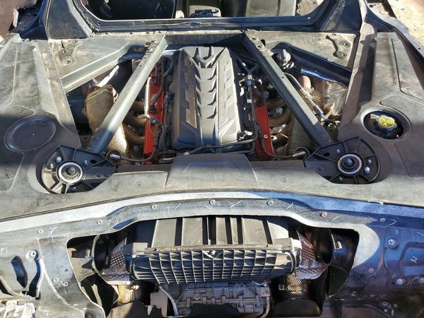 2023 CHEVROLET CORVETTE Standard 1LT — Engine bay
