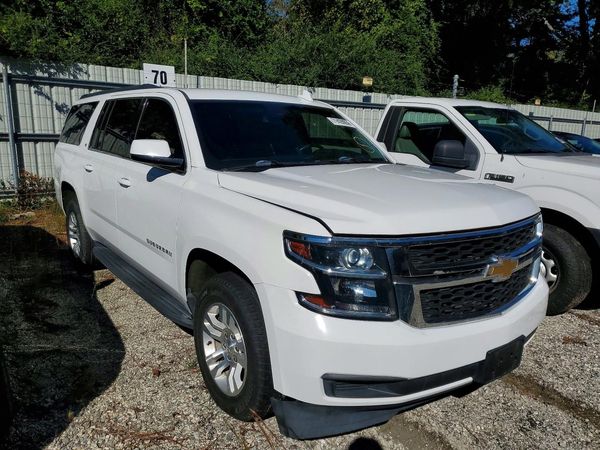 2019 CHEVROLET SUBURBAN LT — Passenger 3/4
