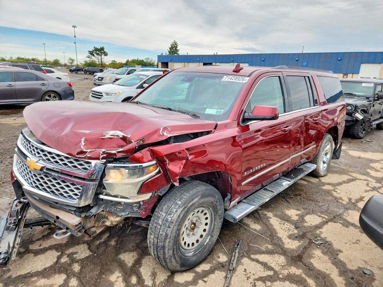 2018 CHEVROLET SUBURBAN LT — Front 3/4