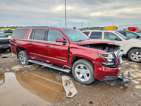 2018 CHEVROLET SUBURBAN LT — Passenger 3/4