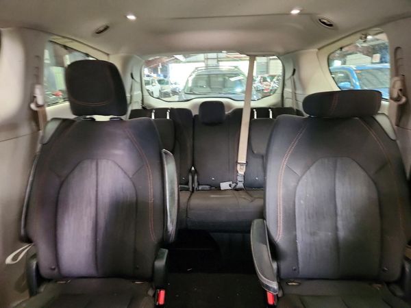 2017 CHRYSLER PACIFICA Touring L — SUVN