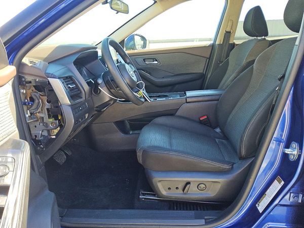 2023 NISSAN ROGUE SV — DENT