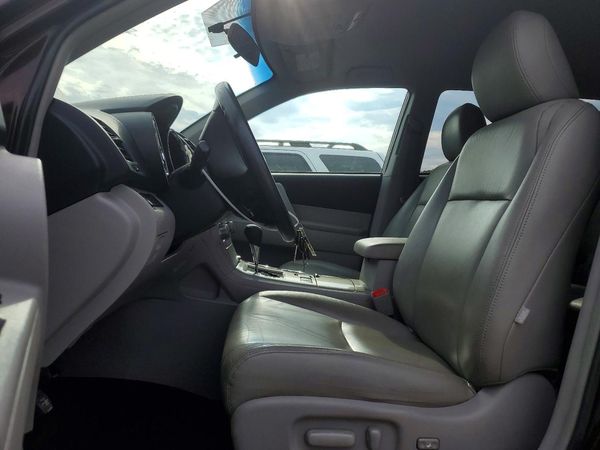 2013 TOYOTA HIGHLANDER Base/Hybrid — DENT