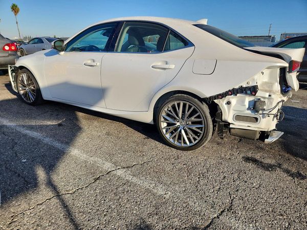 2019 LEXUS IS 300 — DSRA
