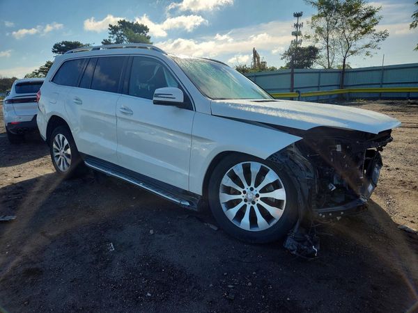 2017 MERCEDES-BENZ GLS-CLASS GLS450-4M — Passenger 3/4