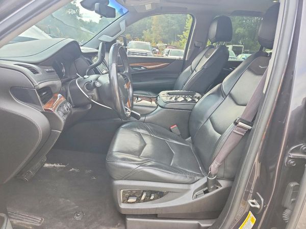 2017 CADILLAC ESCALADE Luxury — DENT