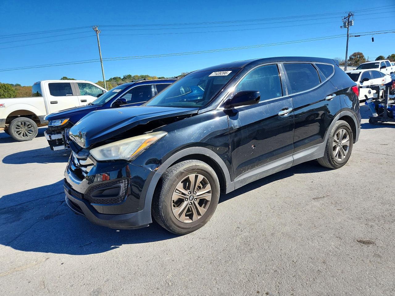 2016 HYUNDAI SANTA FE Base — Front 3/4
